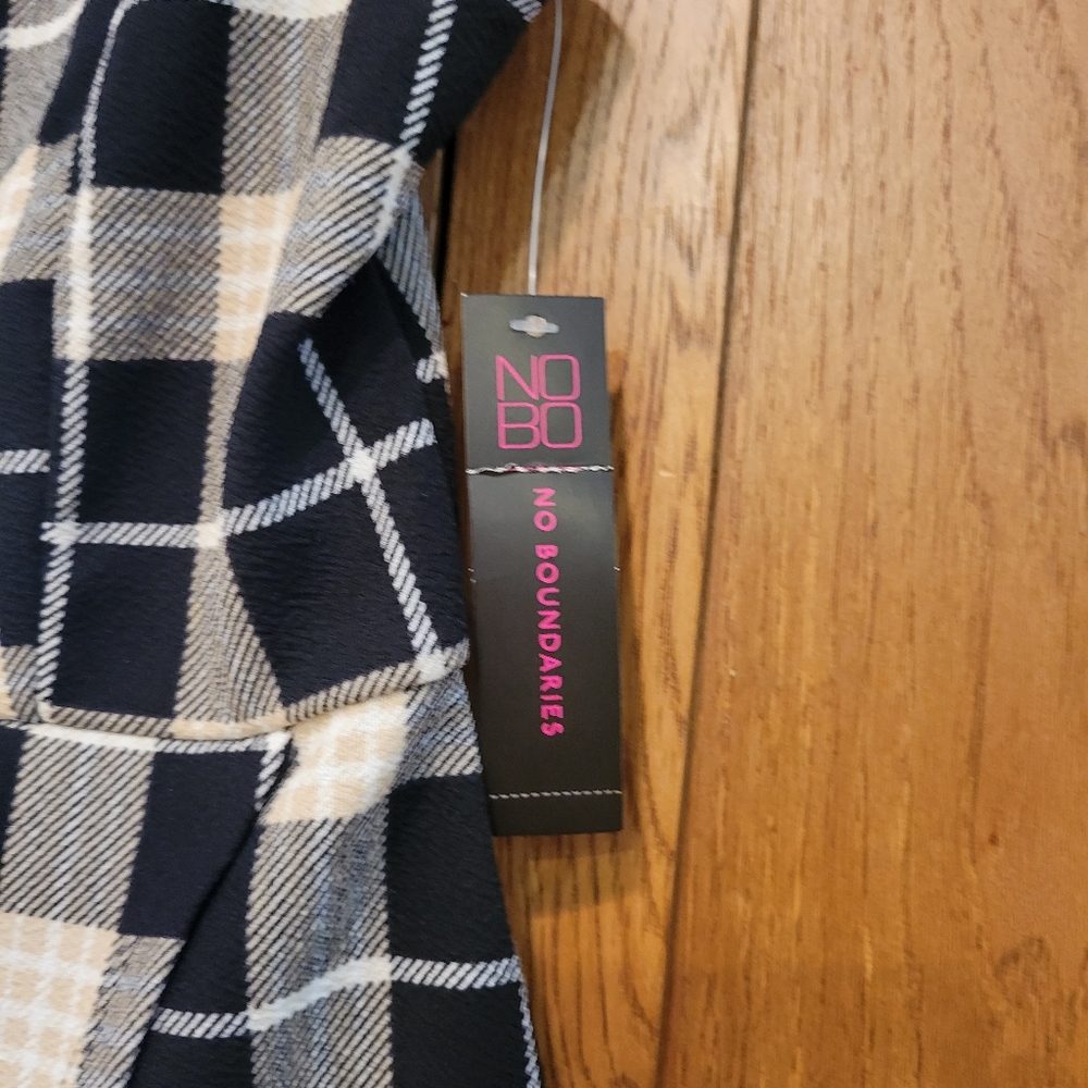 NWT Junior's No Boundaries Romper Size Small (3-5) - Picture 6 of 10